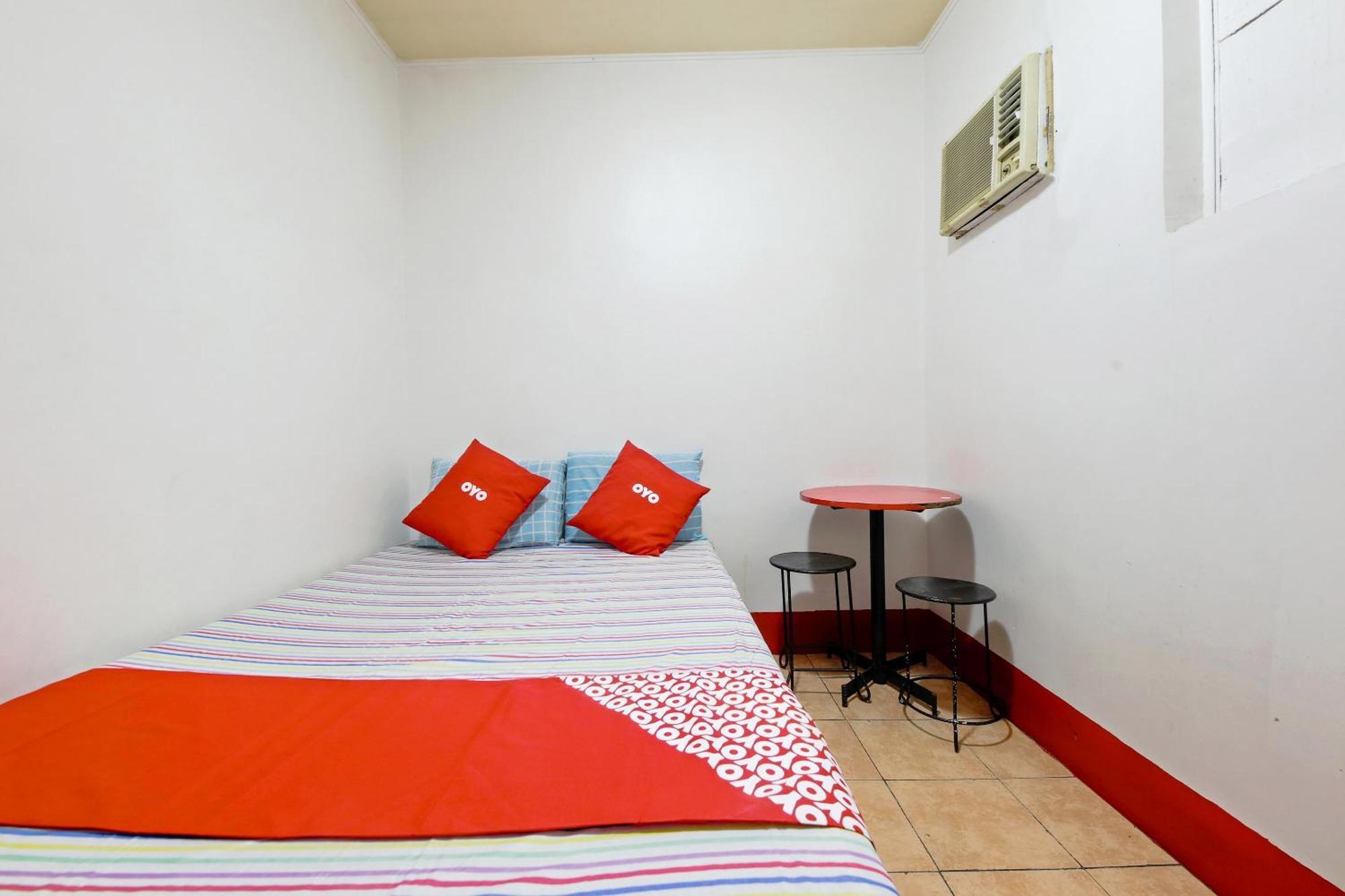 OYO 854 Busline Apartelle Quezon City Exterior foto