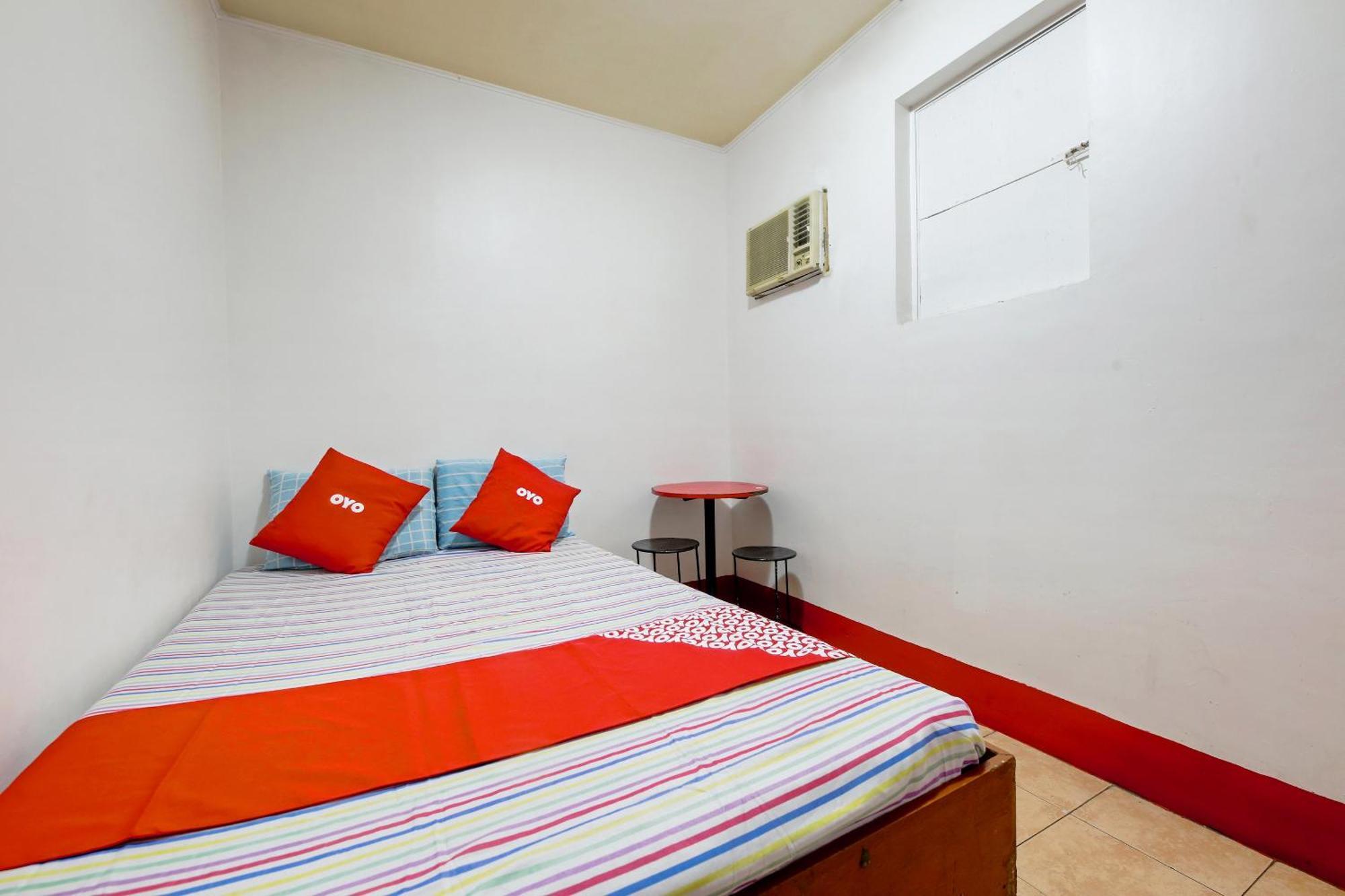 OYO 854 Busline Apartelle Quezon City Exterior foto